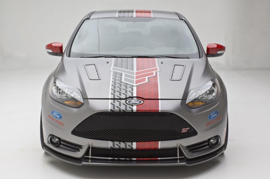  Ford Focus ST Tanner Foust Cobb 2013 года  (фото 11 из 16)